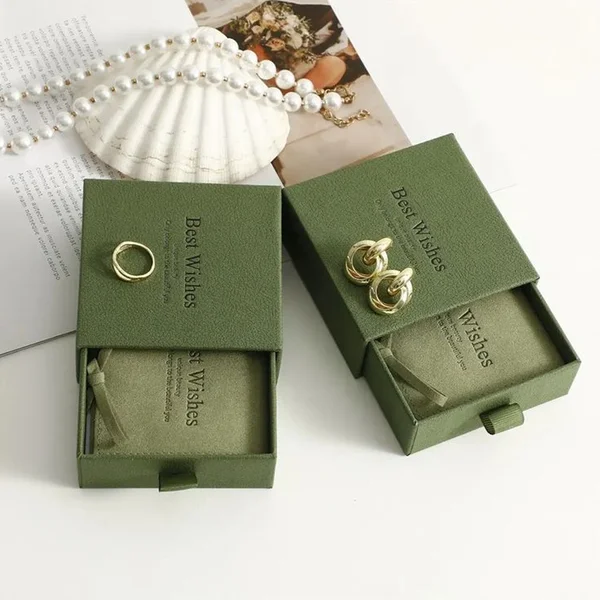 custom-earring-packaging-boxes-2.webp
