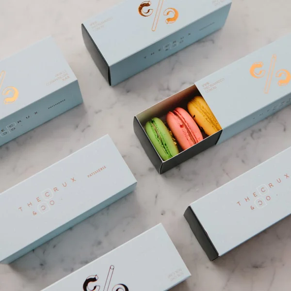custom-macaron-boxes.webp